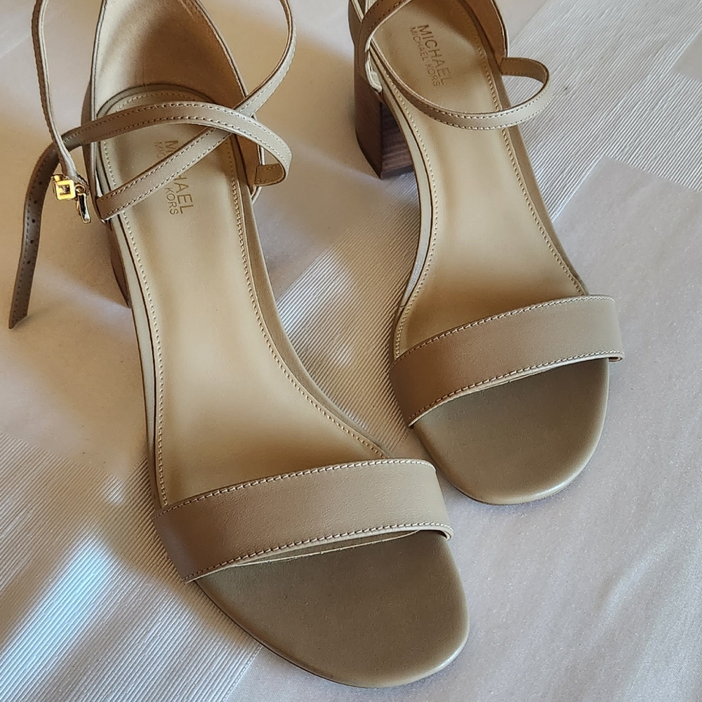 Michael Kors Serena Flex Leather Sandal